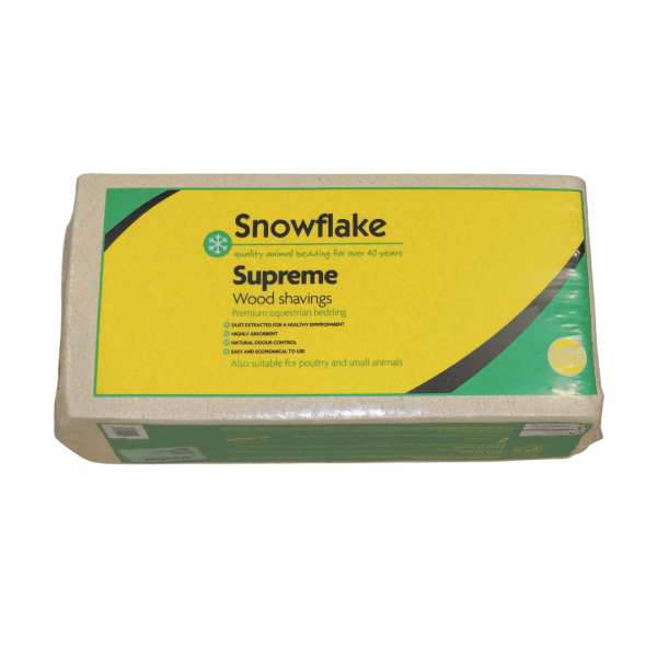Snowflake Supreme Wood Shavings Premiuim Equestrian Bedding 600x600